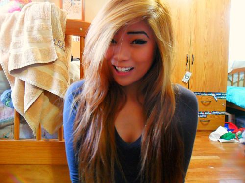 jendric-love:
Ugh I can’t take pictures anymore. Bigboobs,...