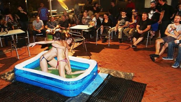 Horny wife playing in public