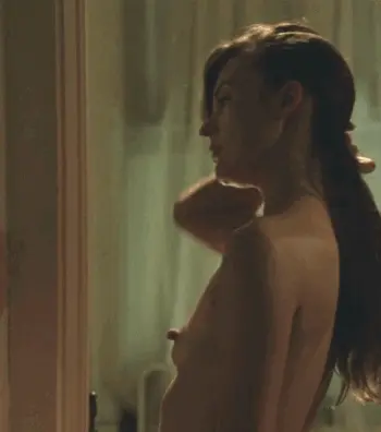 Milla Jovovich - Stone