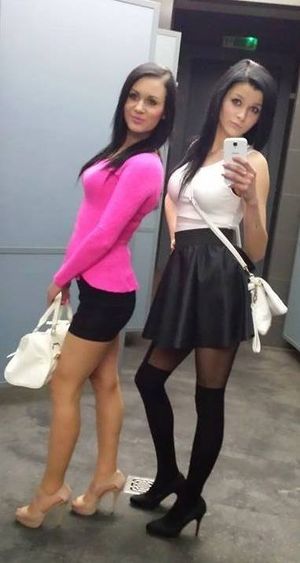 Bimbos, nightclubs restroom, self shot - nothing surprising