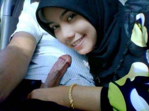 Koleksi Foto Cewek Lagi Sepong Kontol If you want to see all...