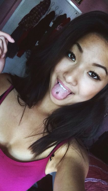 yungyayoo:

new bby Bigboobs, Toket Gede, Tetek Montok, Foto...