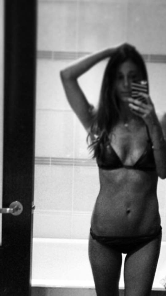 LINDSI Lane Watts selfie horny Instagram MILF NYC