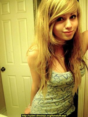 Naked Emo Scene Goth Girls Showing Off 053