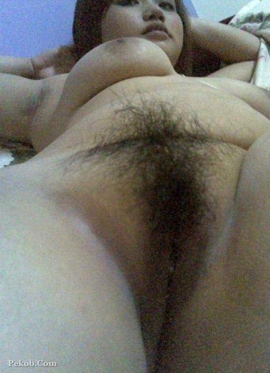 Foto Jembut Memek Hitam dan Tebal