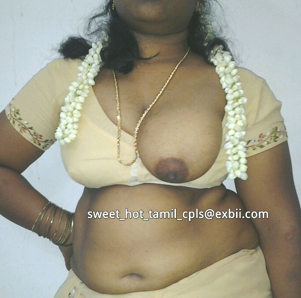 mallu aunty huge breasts nude sex photo