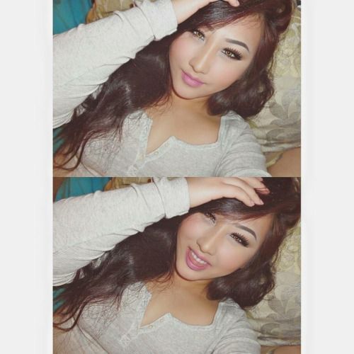 teamasiangirls:


Give me a follow…...