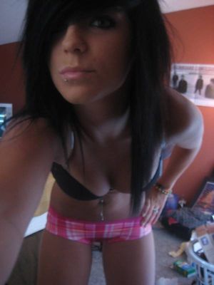 Naked Emo Scene Goth Girls Showing Off 048