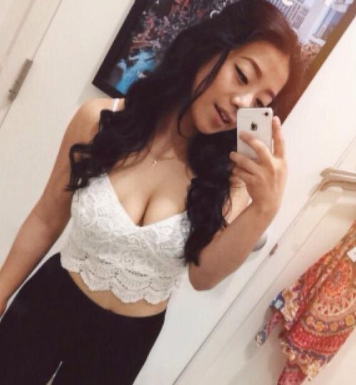 theneckbreakers:

IG: munwolf Bigboobs, Toket Gede, Tetek...