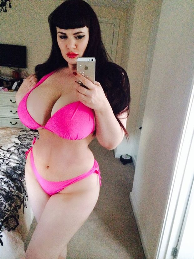 Big babe selfie!