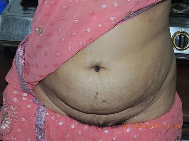 nude aunty hot saree