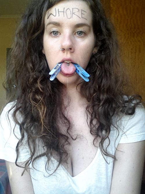 beautiful, drooling, dripping between cleavage …
