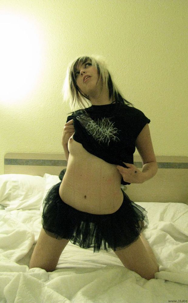 Naked Emo Girls 243