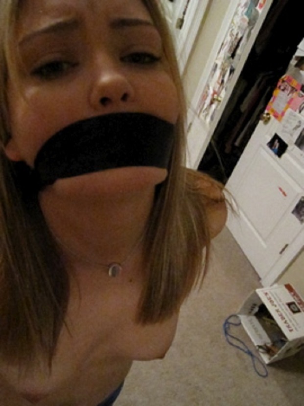 standing, tapegag