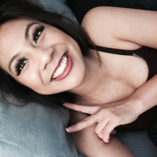 ohhaimikaylaa:

Bed peace ✌