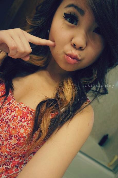 queenashleey:

I take to many pictures, :X Bigboobs, Toket Gede,...