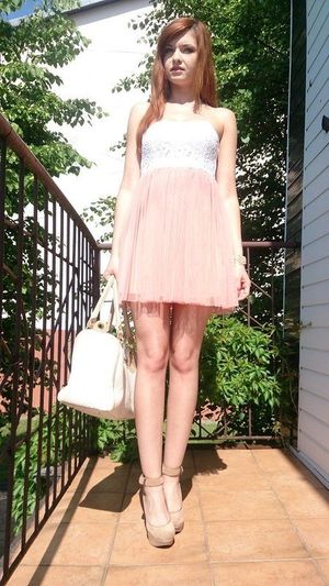 Redhead bimbo going out