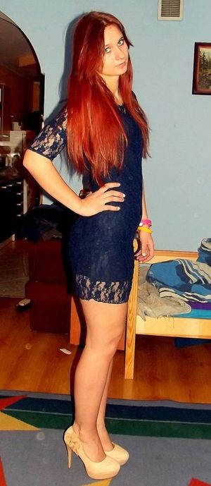 Redhead chick ready to go out