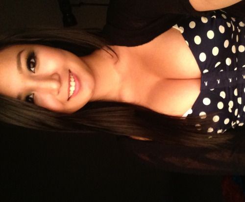 viviannanguyen:

Sometimes I look okay Bigboobs, Toket Gede,...