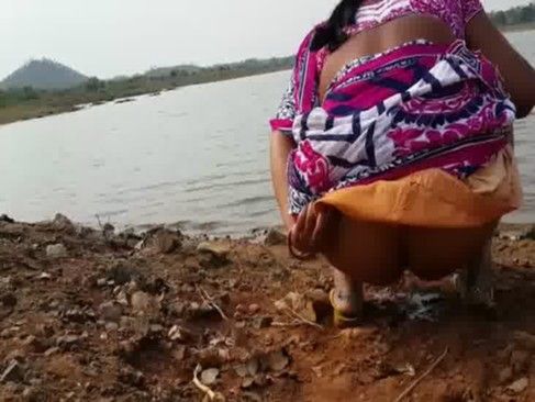 Desi Tamil Aunty Pissing Outdoor Filmed By Hubby