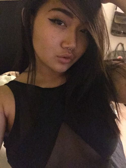 trucphoung:

wait I like this pic Bigboobs, Toket Gede, Tetek...
