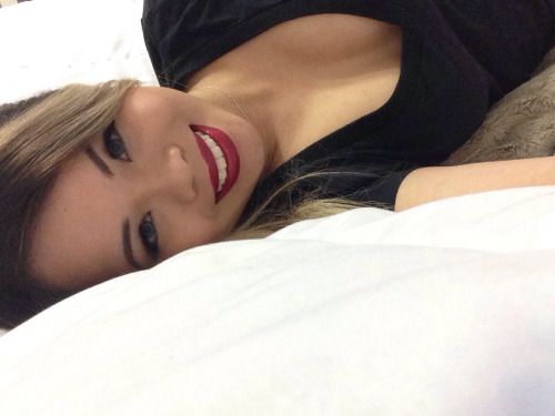ambiguousasians:

Follow they beauty… Bigboobs, Toket...