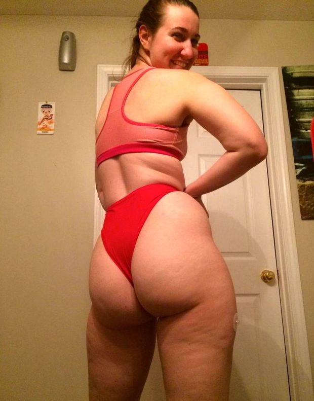 Sexy Amateur Wife With Hot Ass
