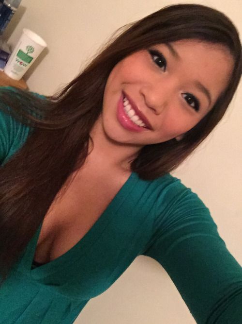littlegalaxies:

Make up on point tonight Bigboobs, Toket Gede,...