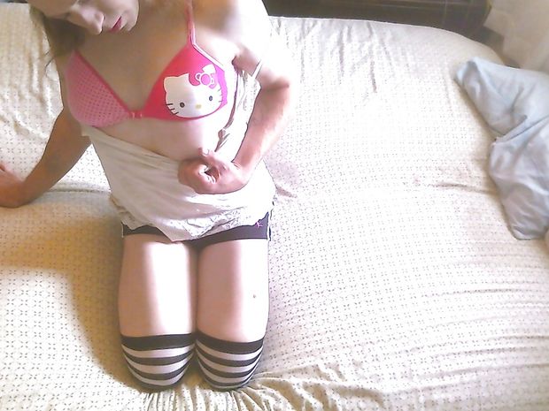 hot trap hello kitty