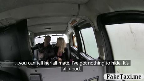 Nasty couple getting horny in the taxi