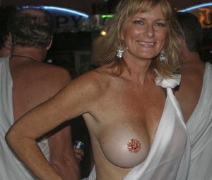 The post Hot Full HD Cougar XXX Pics appeared first on Only Wild Mature MILFs.