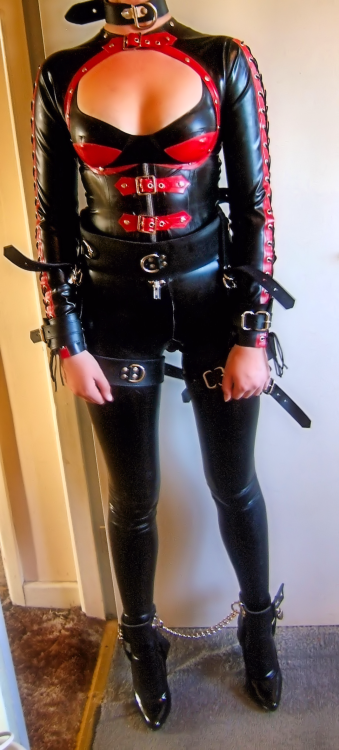 Follow us ➝ Tied And Helpless

Tied Slaves ➝...