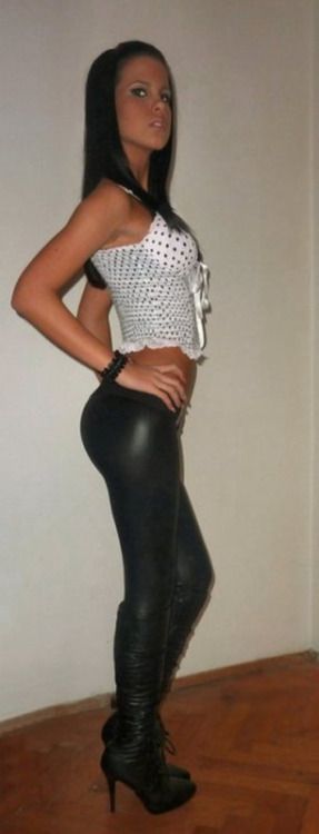 Hot Full Yoga Pants Porn