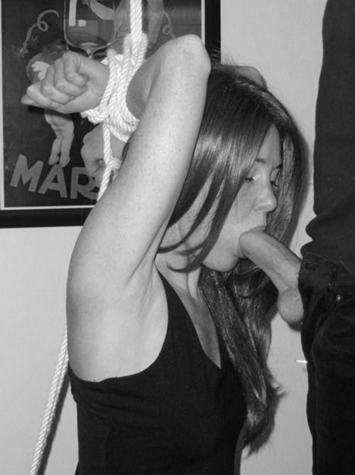Sexy Cougar XXX Pic
