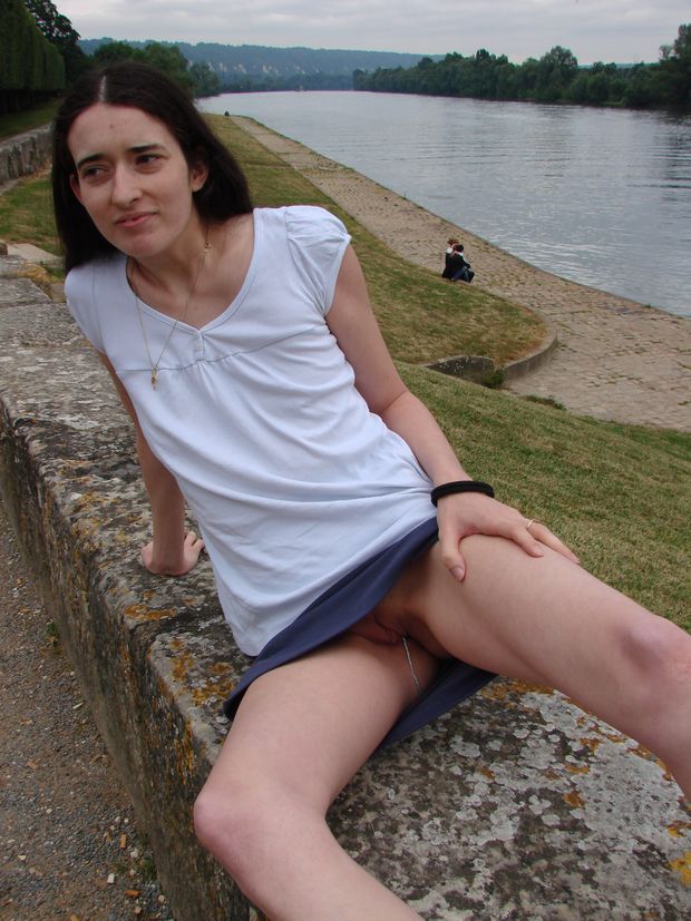 skinny teen shows pussy with tamponstring