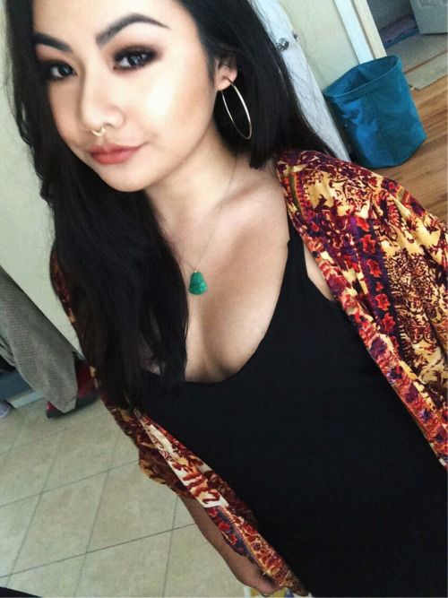 chinesebbq:Lighting Bigboobs, Toket Gede, Tetek Montok, Foto...