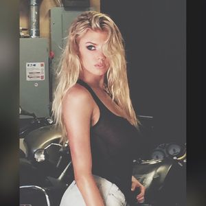 Talk To and Watch Beautiful Blondes Live Fuck and Finger Themselves…FREE