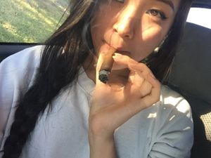 10-wolves: giant blunt today omfg Bigboobs, Toket Gede, Tetek...