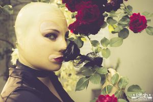 vikavonschlitz: yummy latex roseRose: PerlaxMask: Simon...