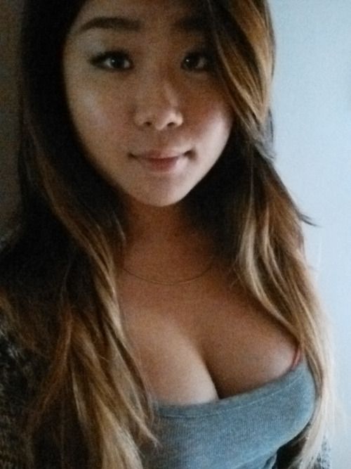 dahkcho:Friday night selfie
