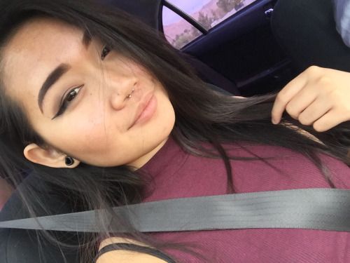 trucphoung:

almost the same pic Bigboobs, Toket Gede, Tetek...