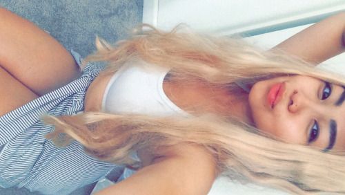 delilahisazn:

Tbh I like this blonde one better Bigboobs, Toket...