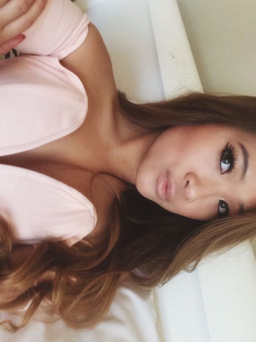 misstiffanyly:

sweeter then candy Bigboobs, Toket Gede, Tetek...