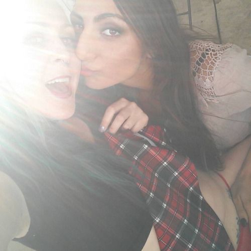 Cum play with us!! We want spankings!
Guess...