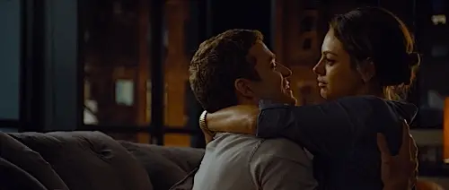 Wow! The Many Ways People Kiss - Photos 
