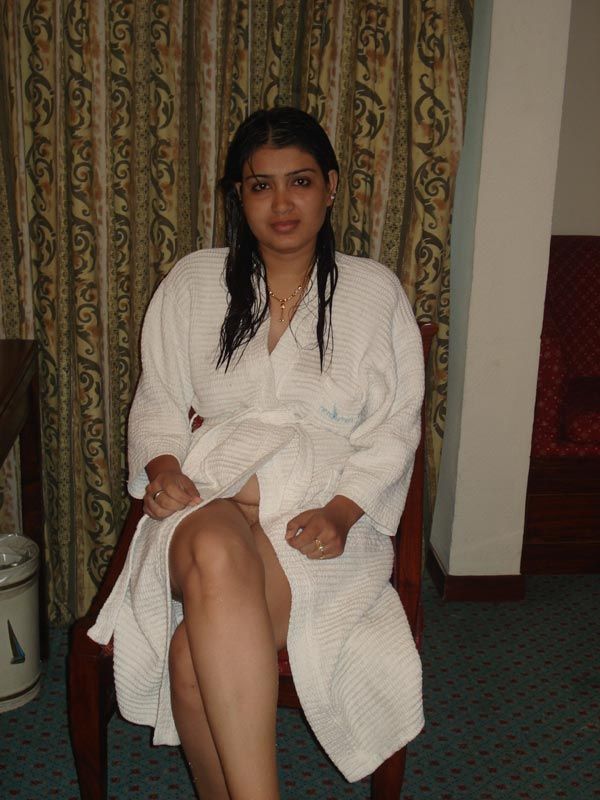 Indian couple from kerala fucking hard - XXXonXXX - Pic 3