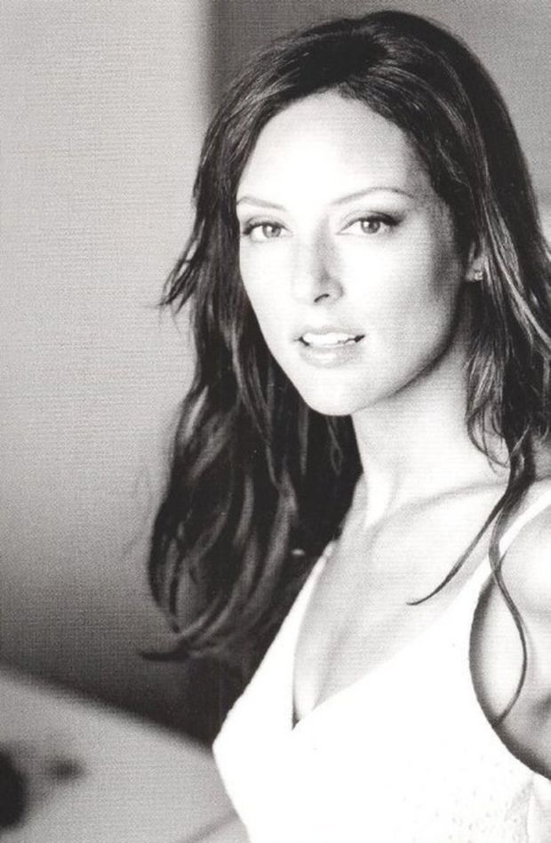 Awesome babe & talented actress Lola GLAUDiNi