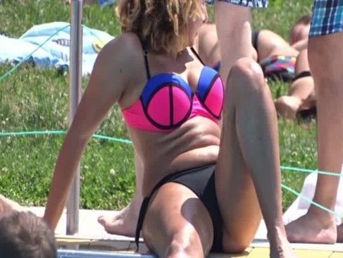 Sexy Bikini Milfs Tanning At The Pool