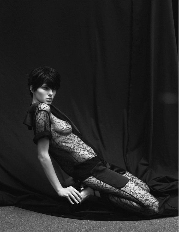 Marique Schimmel: Wonderland, September/October '11 (NSFW)