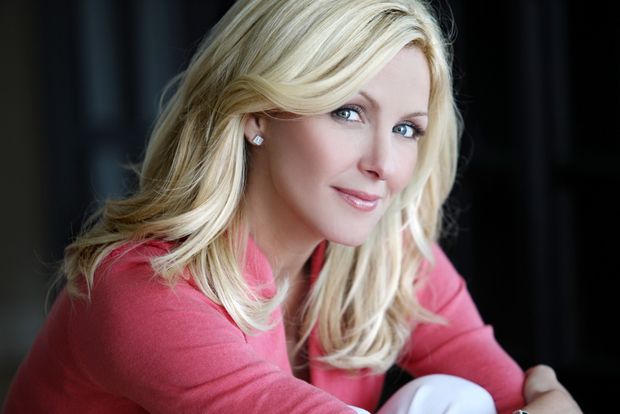 Véronique CLOUTiER (animatrice tele, comedienne et femme d'affaires; fille par ailleurs très drôle) [crédit photo.: Julie Perreault]